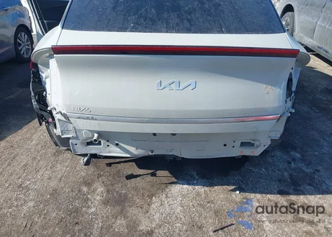 2023 Kia Ev6 Wind z USA, uszkodzony, nr VIN KNDC3DLC2P5158564